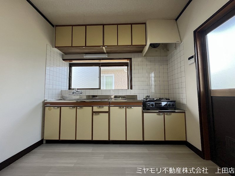 上田市古里　中古住宅 内観写真（キッチン）