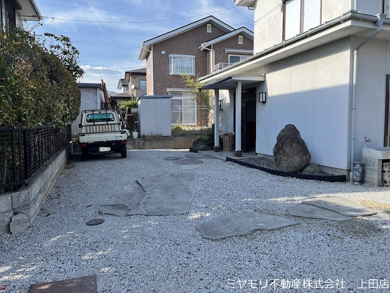 上田市古里　中古住宅 現地写真