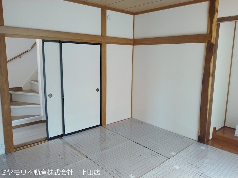 坂城町上平　中古戸建 内観写真（リビング以外の居室）