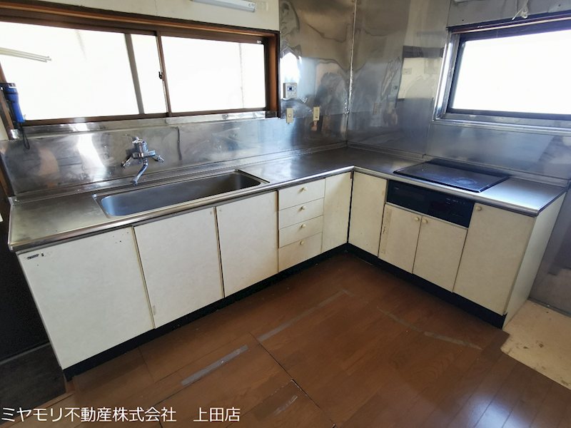 上田市古安曽　中古戸建 内観写真（キッチン）
