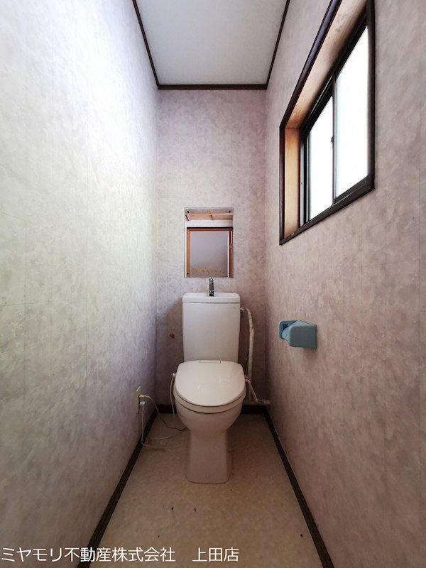 上田市古安曽　中古戸建 内観写真（トイレ）