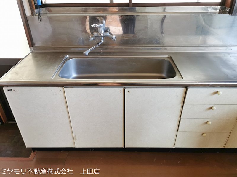上田市古安曽　中古戸建 内観写真（キッチン）