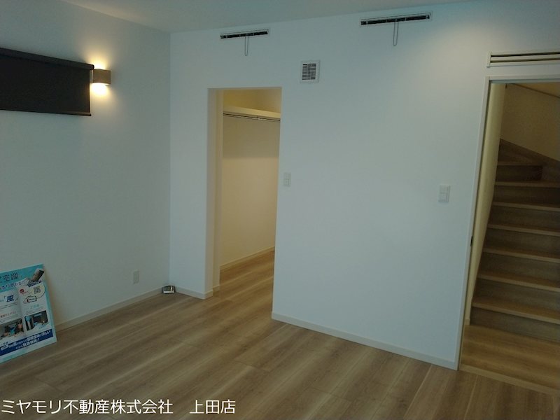 上田市住吉　新築戸建 内観写真（リビング以外の居室）