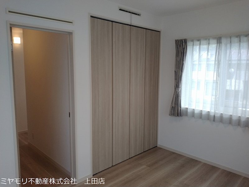 上田市住吉　新築戸建 内観写真（リビング以外の居室）