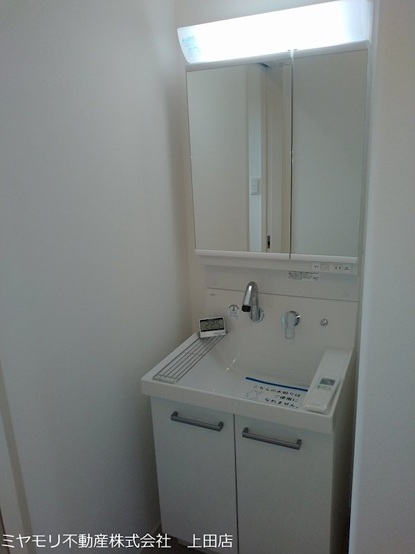 上田市住吉　新築戸建 内観写真（洗面台・洗面所）