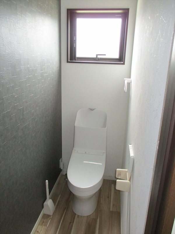 佐久市横根　中古戸建 内観写真（トイレ）