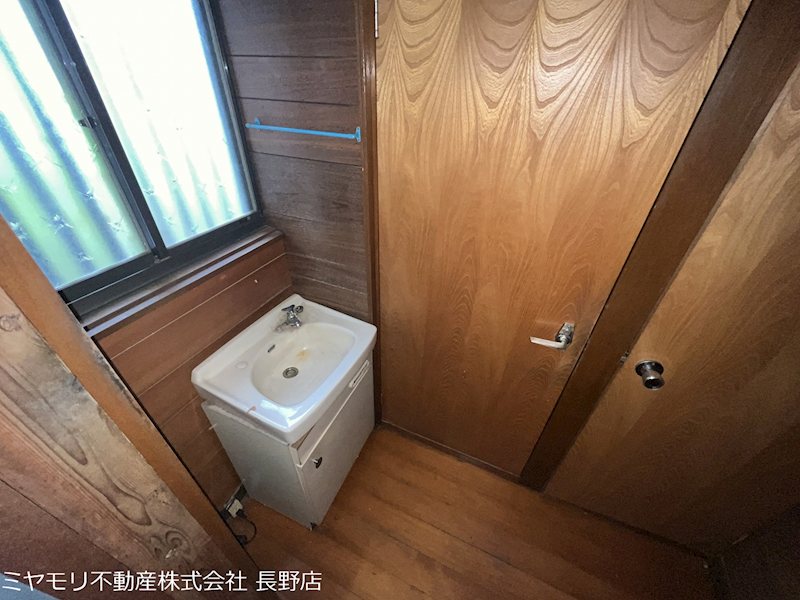 長野県長野市篠ノ井塩崎 内観写真（洗面台・洗面所）