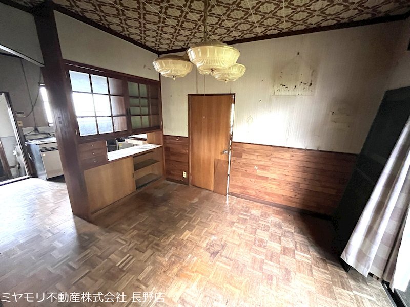 長野県長野市篠ノ井塩崎 内観写真（リビング以外の居室）