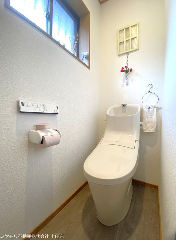 上田市東内　中古戸建 内観写真（トイレ）