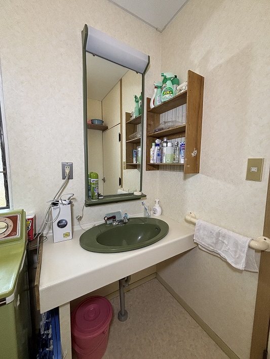 佐久市北川　中古戸建 内観写真（洗面台・洗面所）