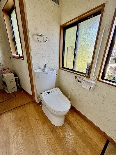 佐久市湯原　中古戸建 内観写真（トイレ）