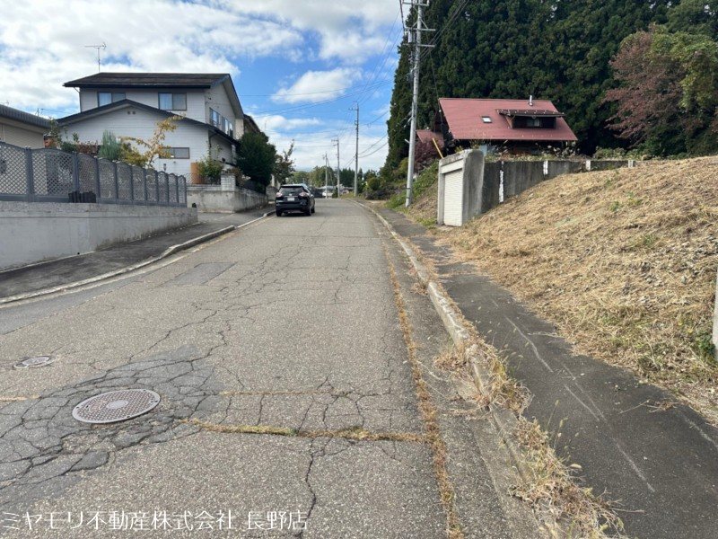 長野県上水内郡飯綱町豊野 現地写真（前面道路含む現地写真）