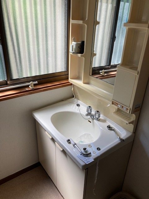 御代田町御代田　中古戸建 内観写真（洗面台・洗面所）