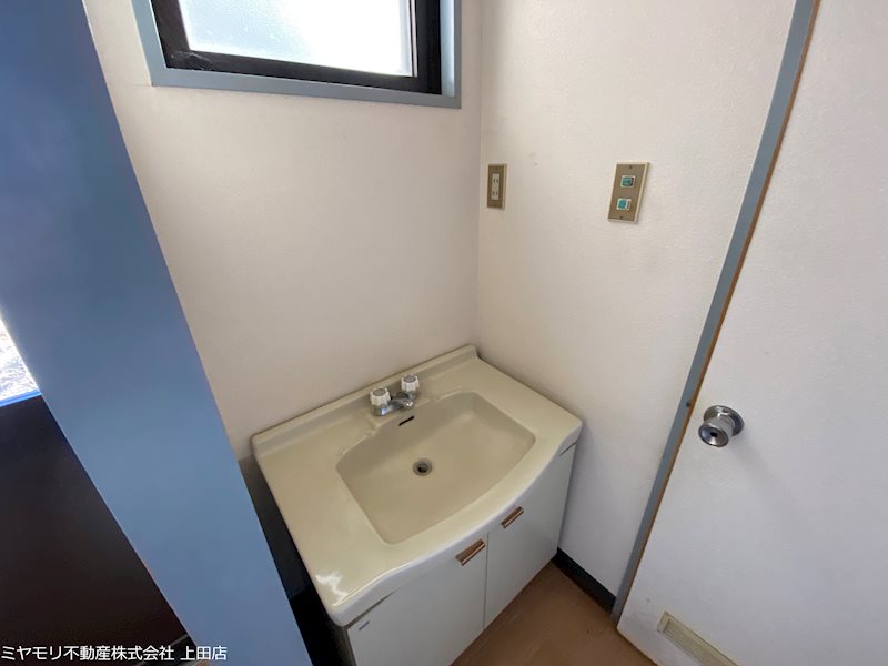 上田市真田町本原　中古店舗 内観写真（洗面台・洗面所）