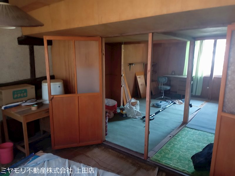 坂城町上平　中古建物 内観写真（リビング以外の居室）