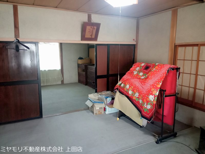 坂城町上平　中古建物 内観写真（リビング以外の居室）
