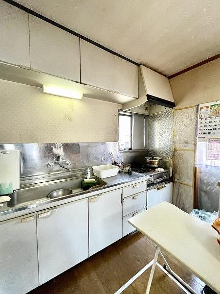 佐久市伴野　中古戸建 内観写真（キッチン）