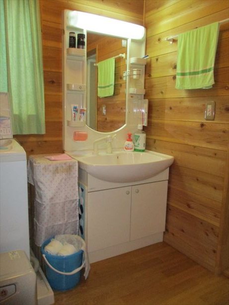 佐久市内山　中古戸建 内観写真（洗面台・洗面所）