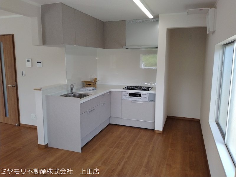 上田市五加　中古戸建 内観写真（キッチン）