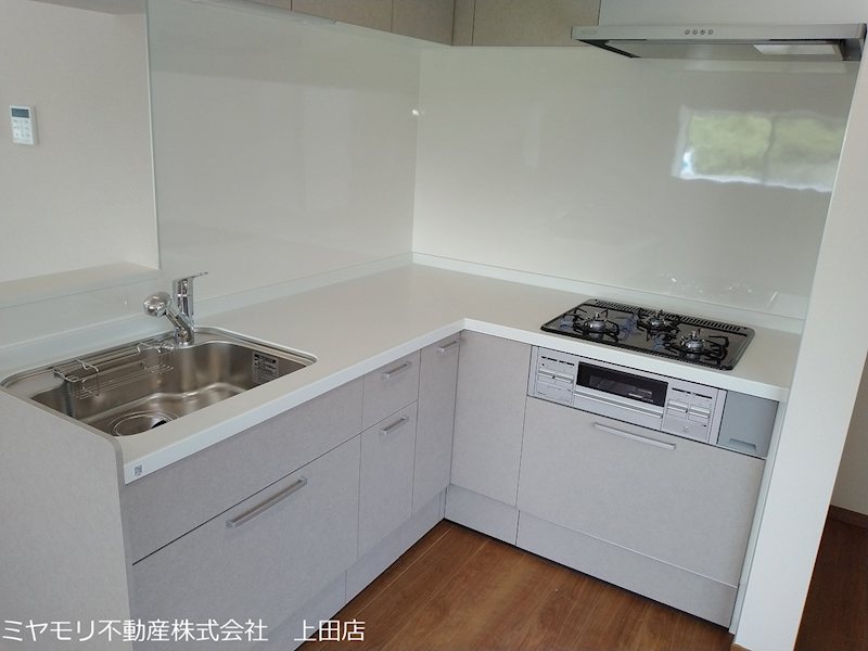 上田市五加　中古戸建 内観写真（キッチン）