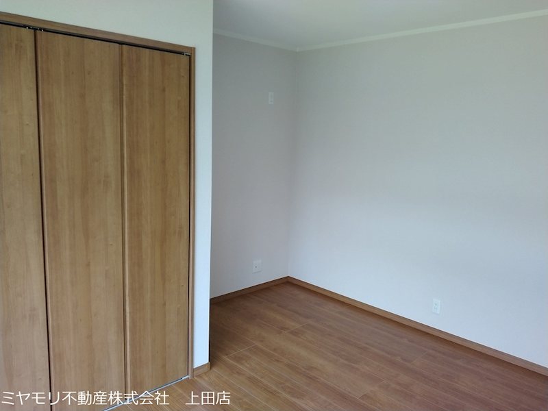 上田市五加　中古戸建 内観写真（リビング）