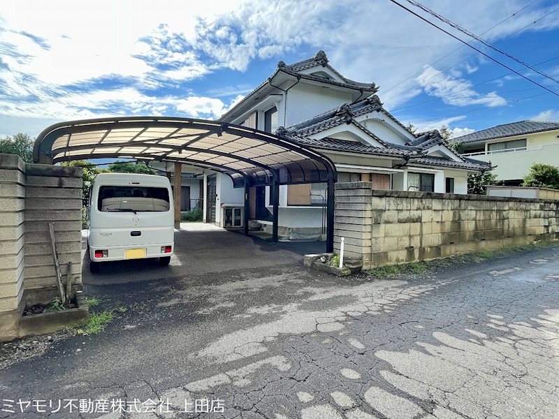 坂城町坂城　中古戸建 現地写真（駐車場）