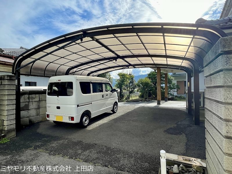 坂城町坂城　中古戸建 現地写真（駐車場）