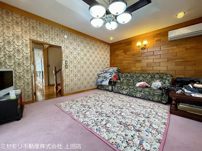 坂城町坂城　中古戸建 内観写真（リビング以外の居室）