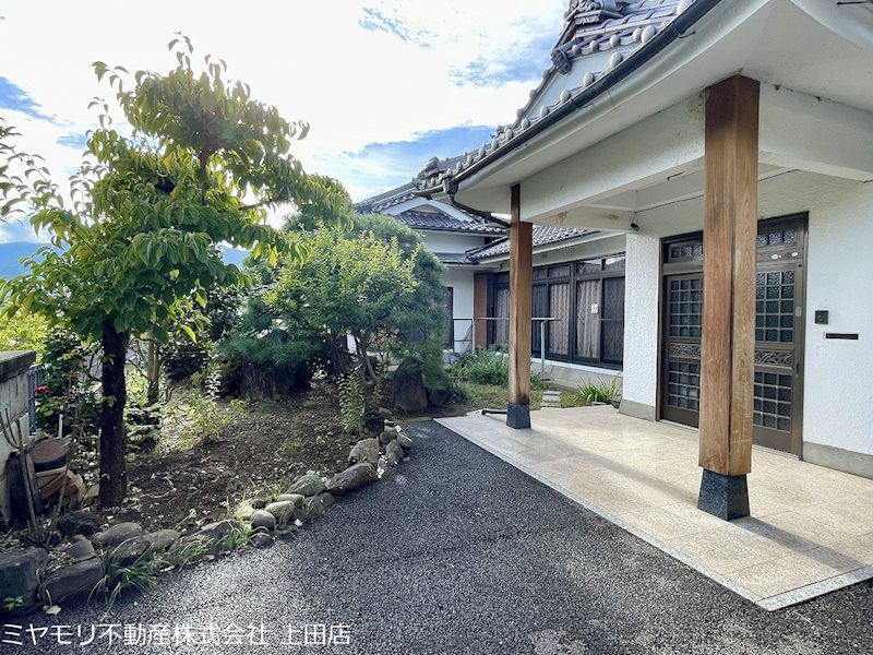 坂城町坂城　中古戸建 現地写真（庭）