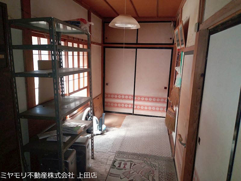 上田市真田町傍陽　中古戸建 内観写真（リビング以外の居室）