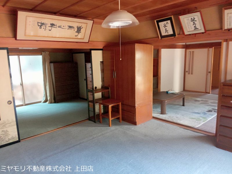 上田市真田町傍陽　中古戸建 内観写真（リビング以外の居室）