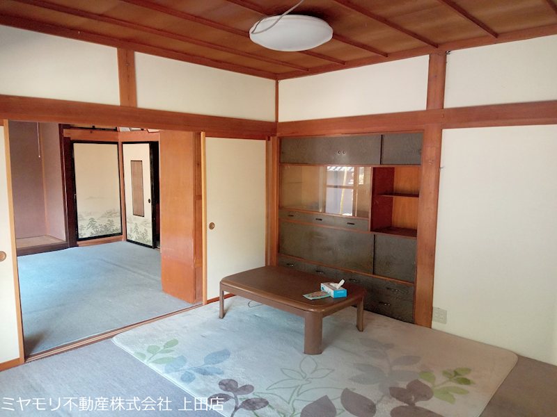 上田市真田町傍陽　中古戸建 内観写真（リビング）