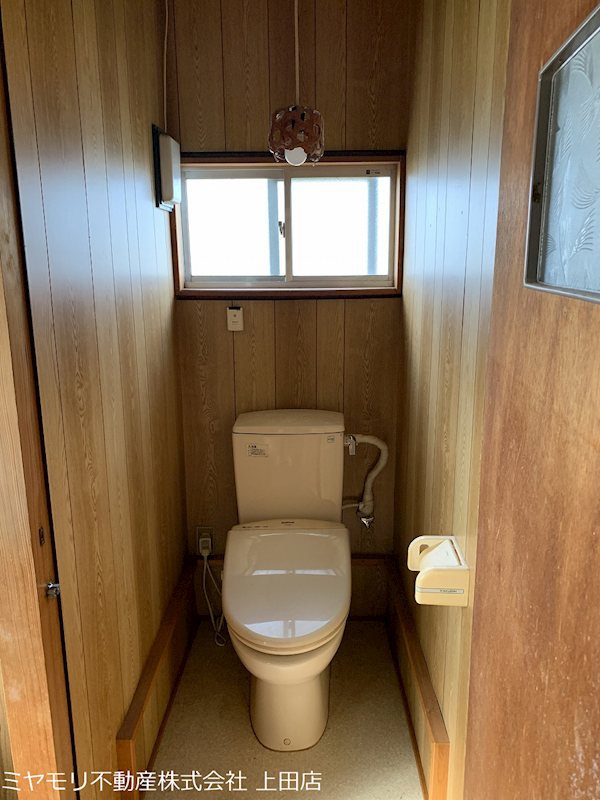 上田市古安曽　中古戸建 内観写真（トイレ）