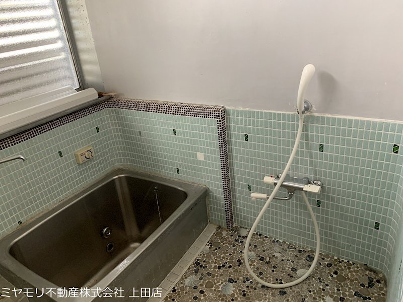 上田市古安曽　中古戸建 内観写真（浴室）