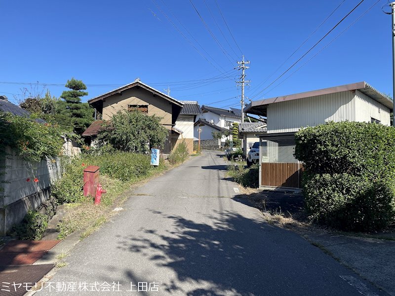 東御市和　土地 現地写真（前面道路含む現地写真）