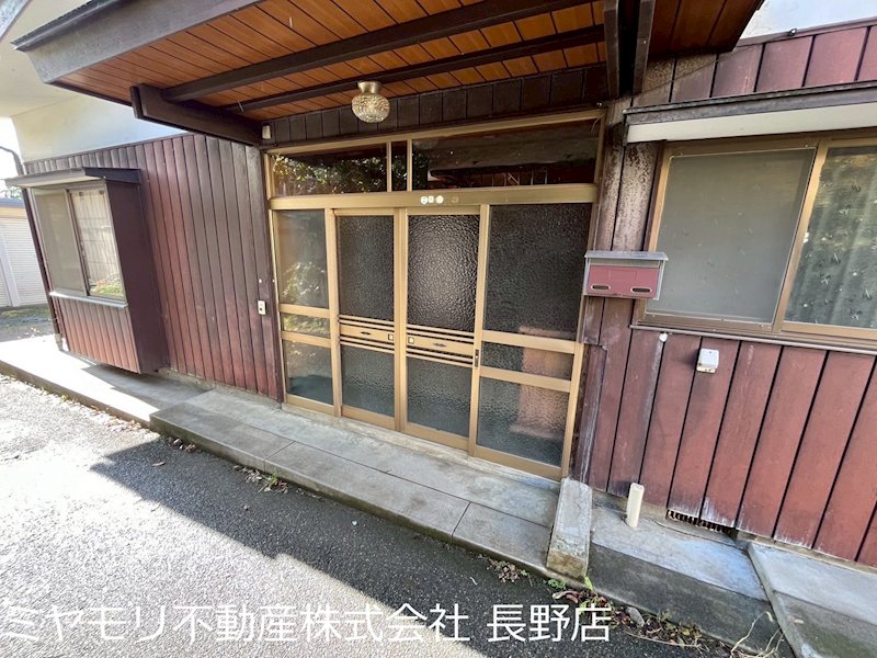 長野県中野市上今井 現地写真（玄関）