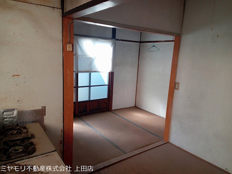 上田市諏訪形　中古戸建 内観写真（キッチン）