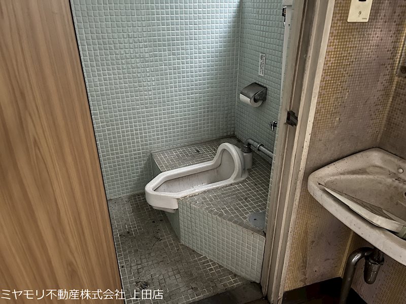 上田市大屋　事業用建物 内観写真（トイレ）