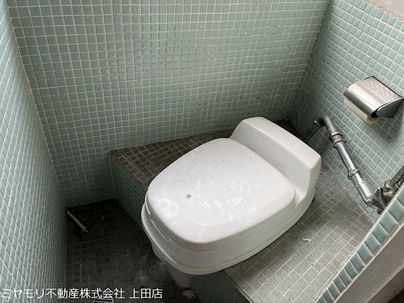 上田市大屋　事業用建物 内観写真（トイレ）