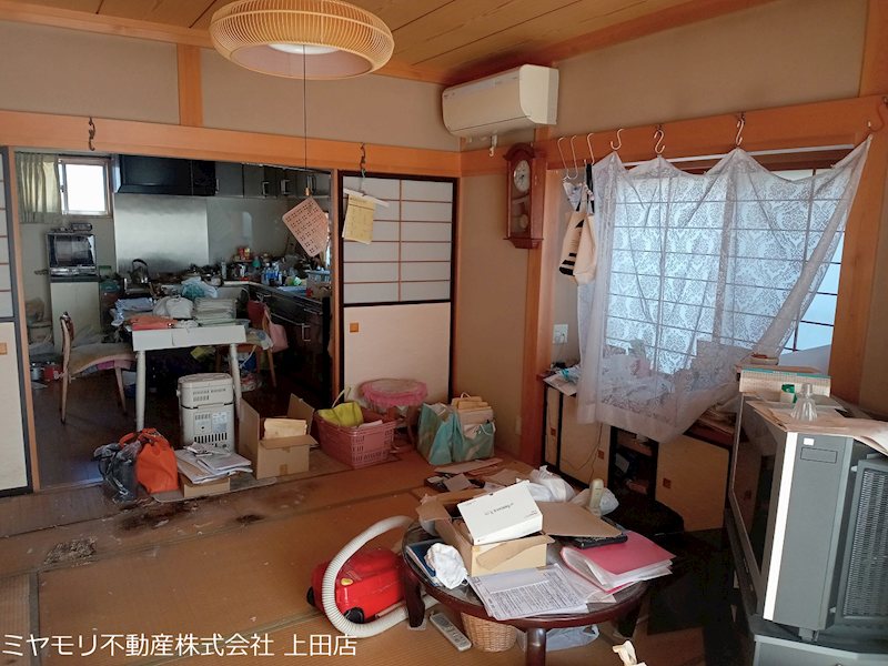 【契約済】　上田市常磐城6丁目　中古戸建 内観写真（リビング）