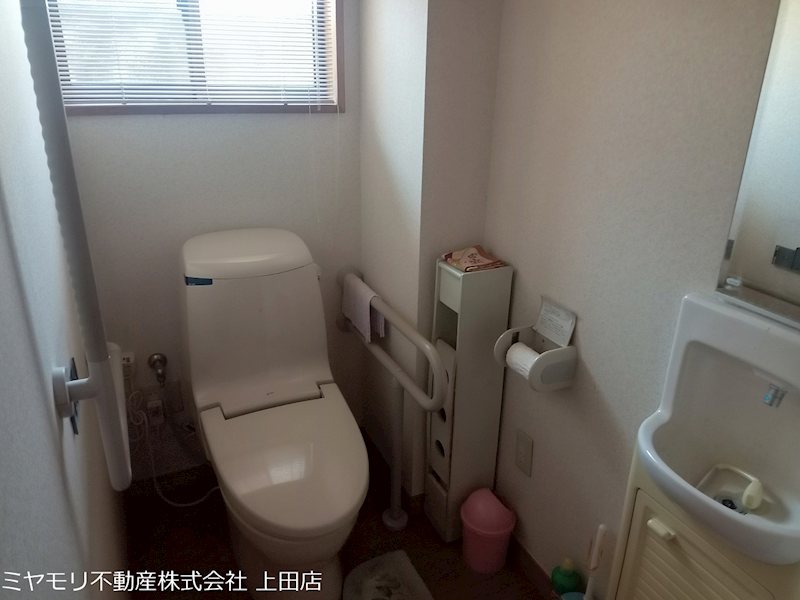 【契約済】　上田市常磐城6丁目　中古戸建 内観写真（トイレ）