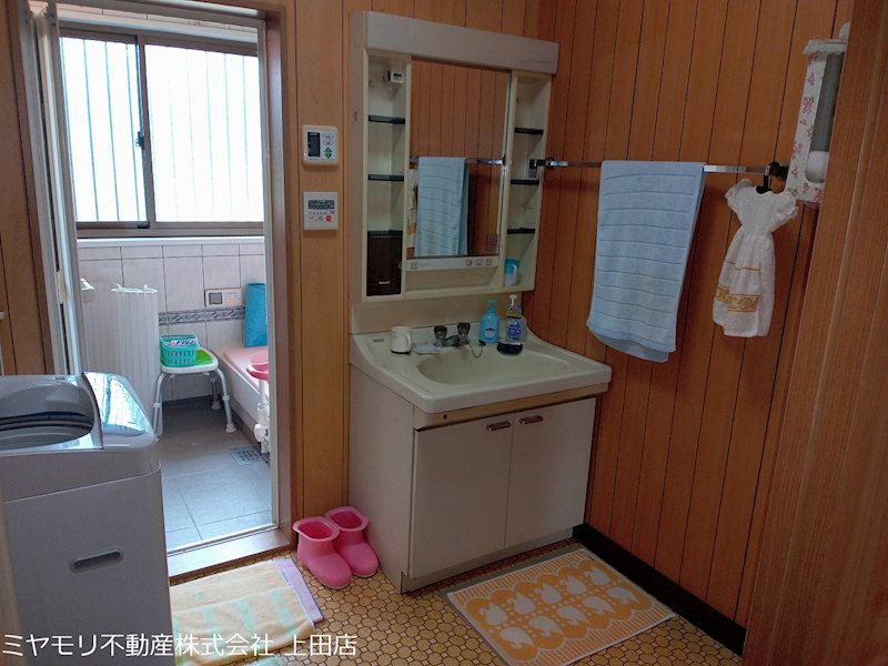 上田市仁古田　中古戸建 内観写真（洗面台・洗面所）