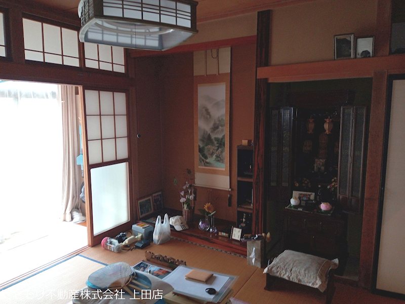 上田市仁古田　中古戸建 内観写真（リビング）