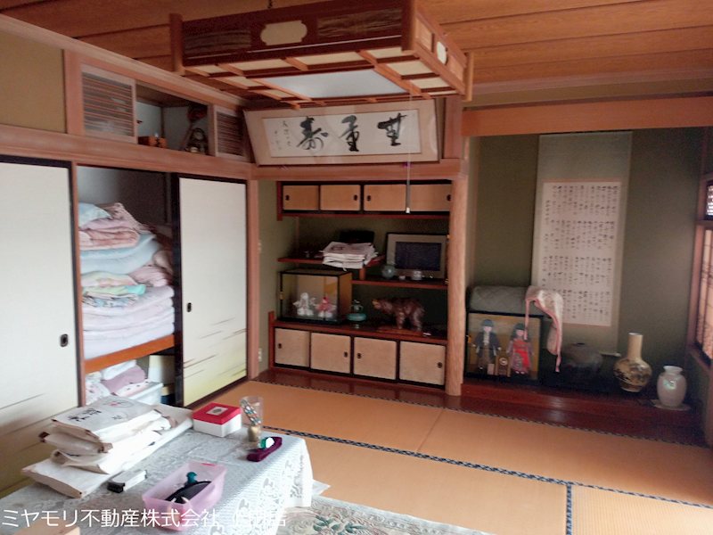 上田市仁古田　中古戸建 内観写真（リビング以外の居室）