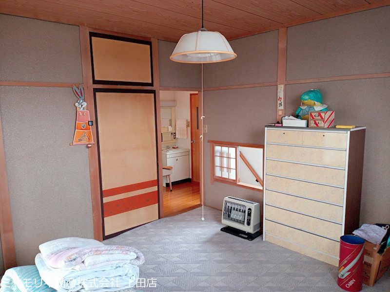 上田市仁古田　中古戸建 内観写真（リビング以外の居室）