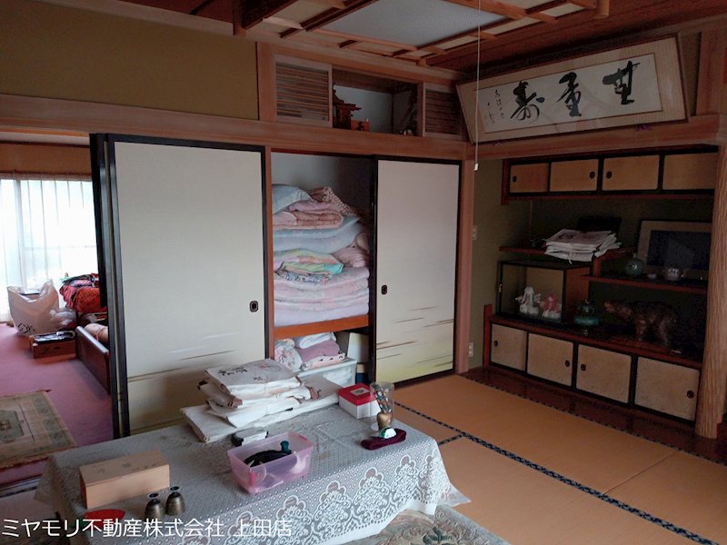 上田市仁古田　中古戸建 内観写真（リビング以外の居室）