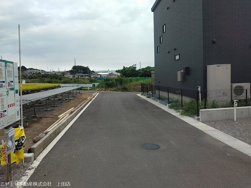 東御市常田　新築戸建 現地写真（前面道路含む現地写真）