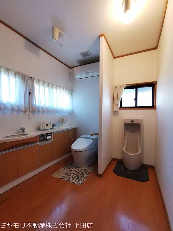 上田市常磐城　中古戸建 内観写真（トイレ）