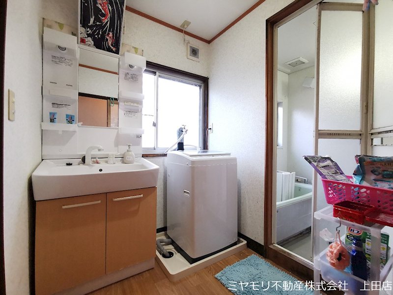 【商談中】上田市蒼久保 戸建 内観写真（洗面台・洗面所）