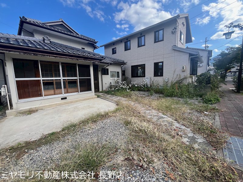 長野県千曲市上山田温泉２丁目 現地写真（駐車場）